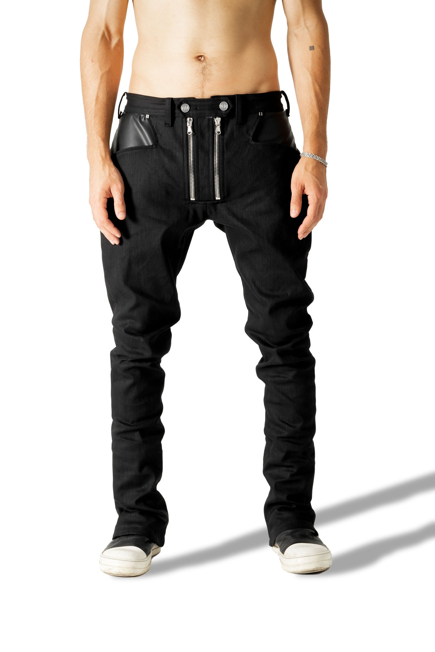 011 JEANS