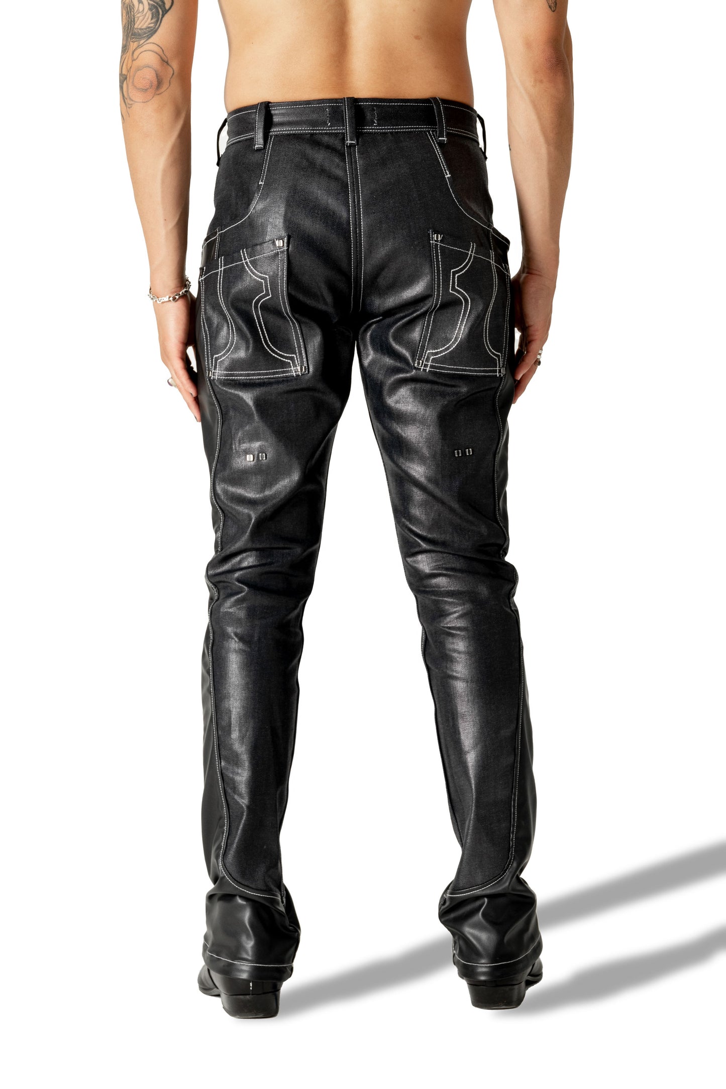 022 JEANS