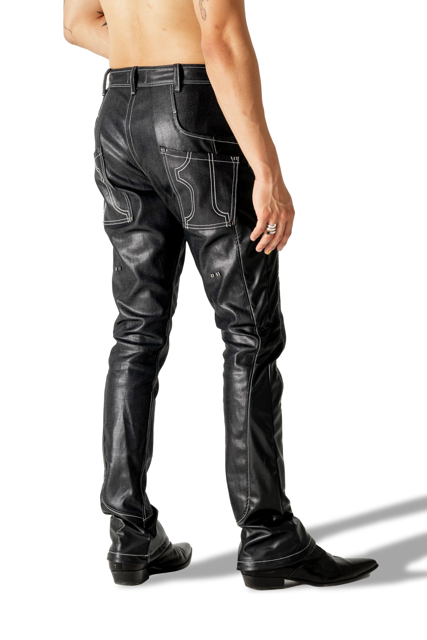 022 JEANS